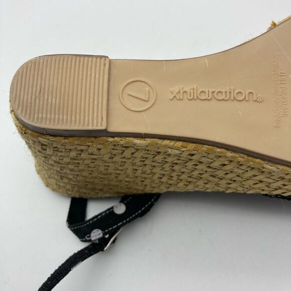 Xhilaration Polka Dot Wedge Sandals Black/White Color Size 7 - Picture 8 of 9